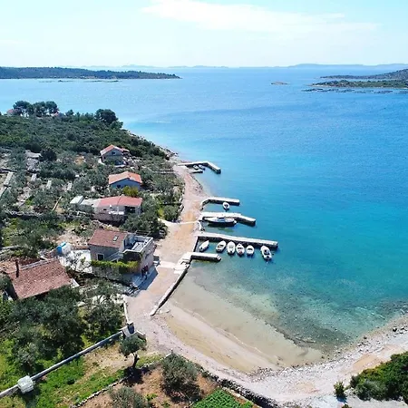 House Roko Hébergement de vacances Tkon